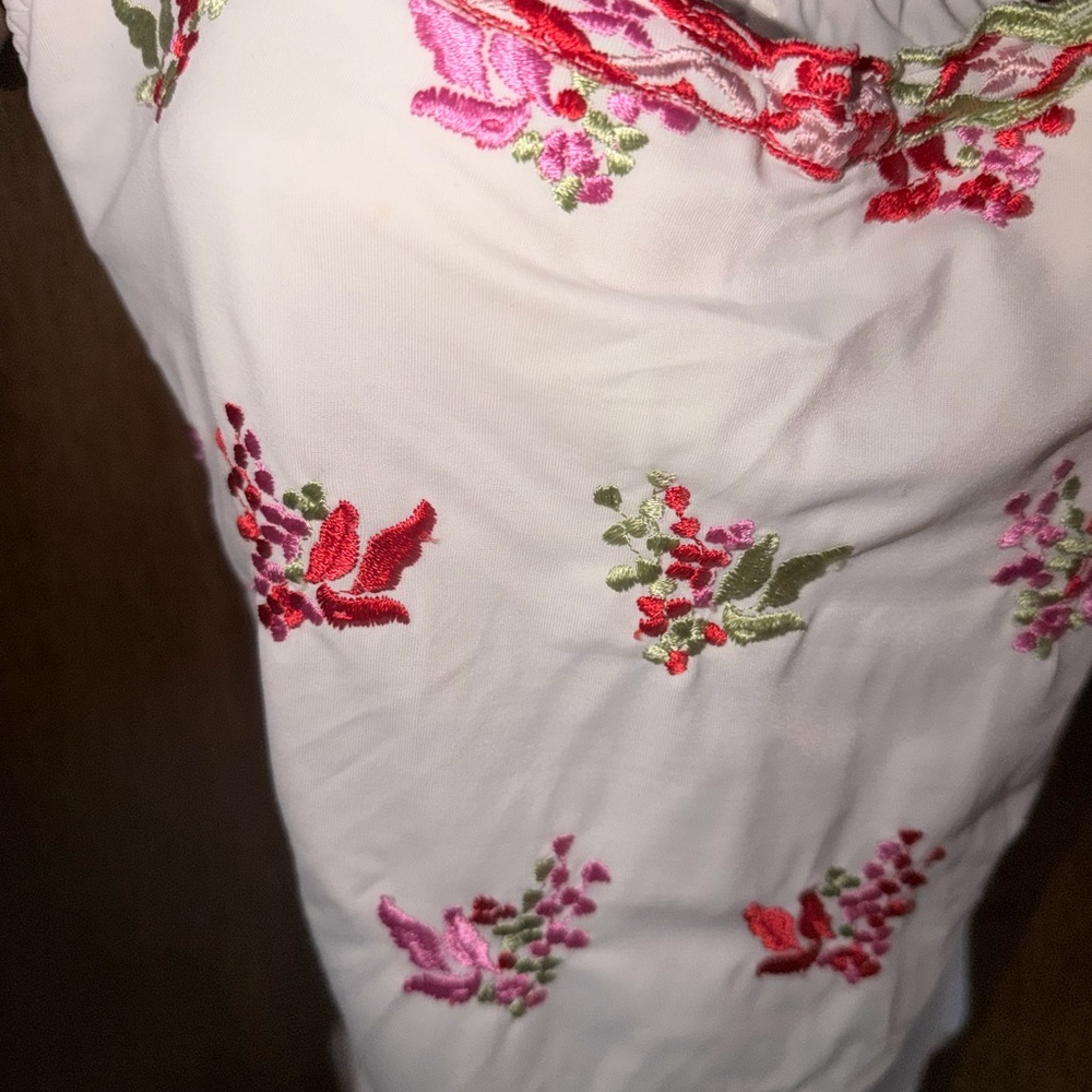 Victoria's Secret Padded Cami with Pink & Red Floral Embroidery - Picture 3 of 7